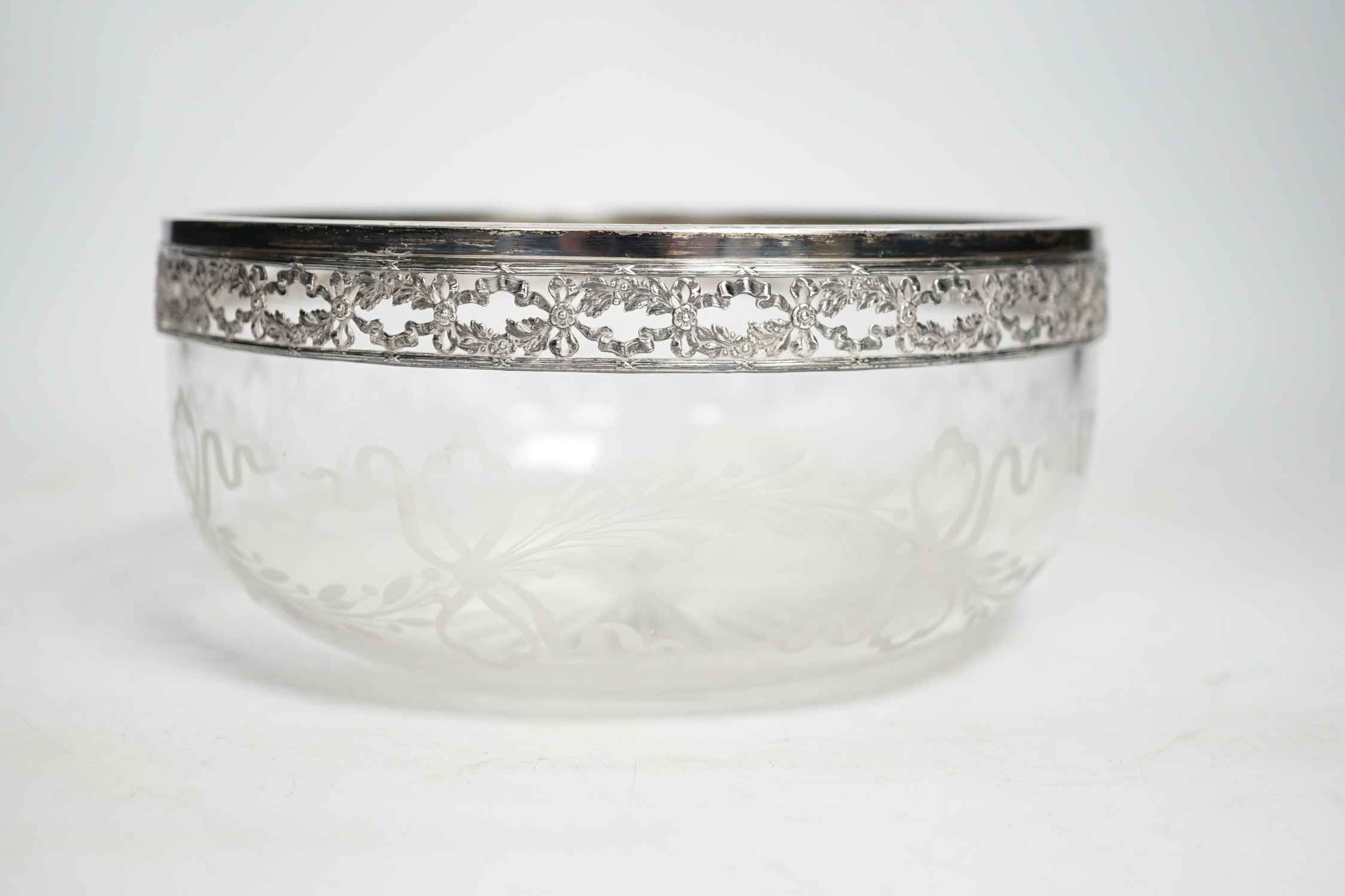 A white metal mounted etched glass bowl, 18cm